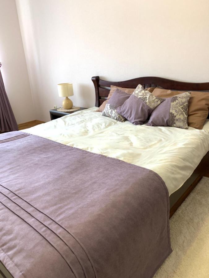 Apartmán Центр. Поруч Парк Та Став Ternopil Exteriér fotografie